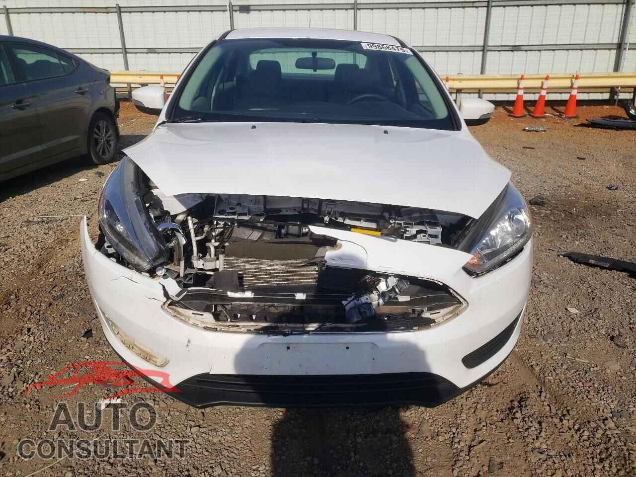 FORD FOCUS 2015 - 1FADP3F24FL214817