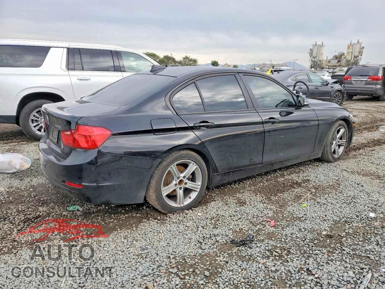 BMW 3 SERIES 2013 - WBA3C1C57DF444204