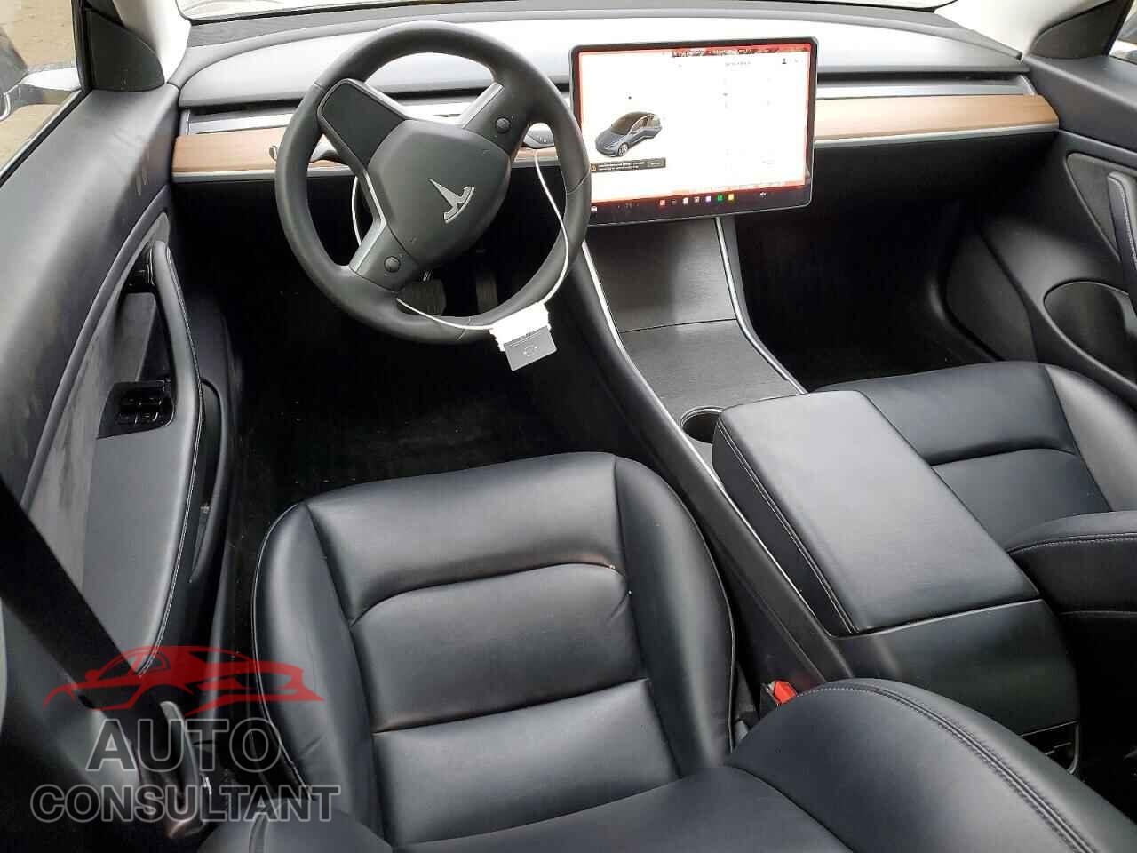 TESLA MODEL 3 2020 - 5YJ3E1EC8LF586895