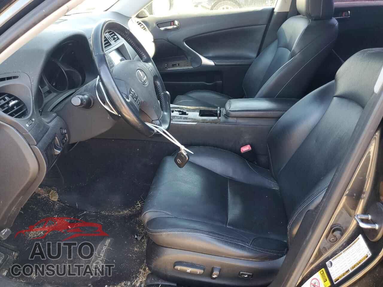 LEXUS IS 2009 - JTHCK262595028290