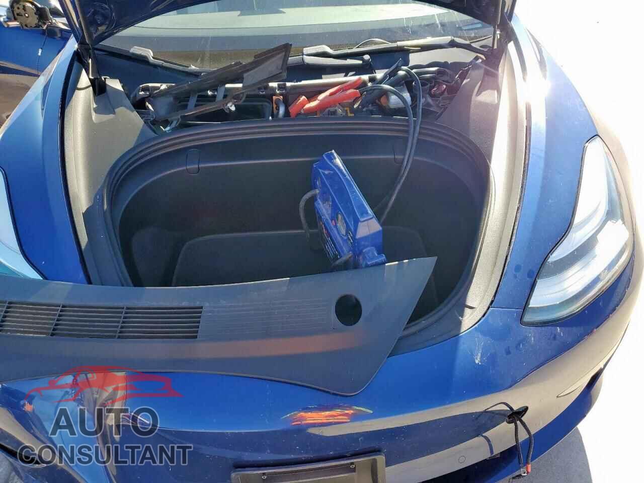 TESLA MODEL 3 2018 - 5YJ3E1EA0JF160596