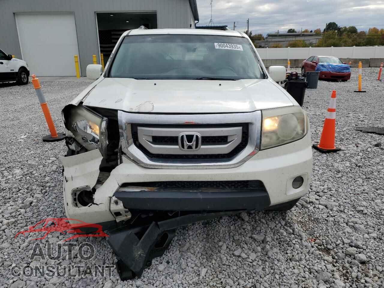 HONDA PILOT 2011 - 5FNYF4H96BB092487