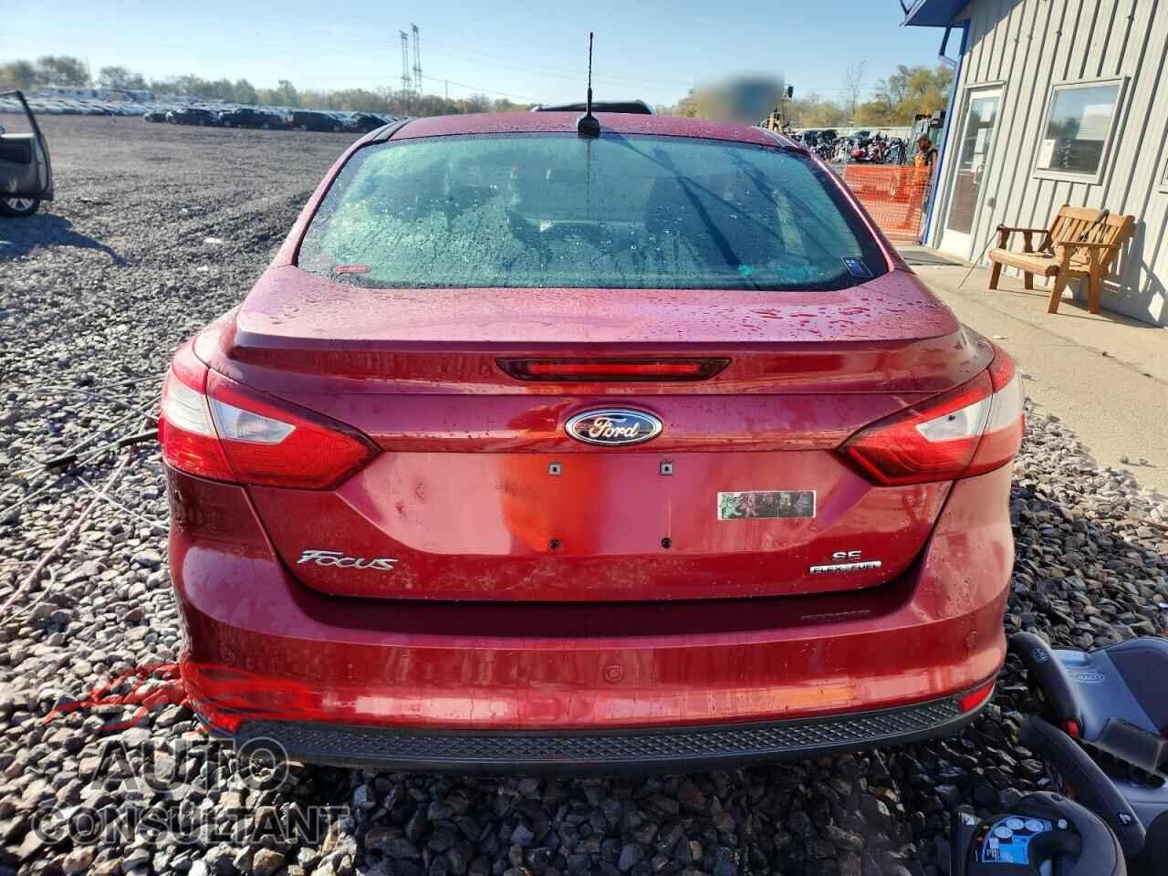 FORD FOCUS 2014 - 1FADP3F28EL281404