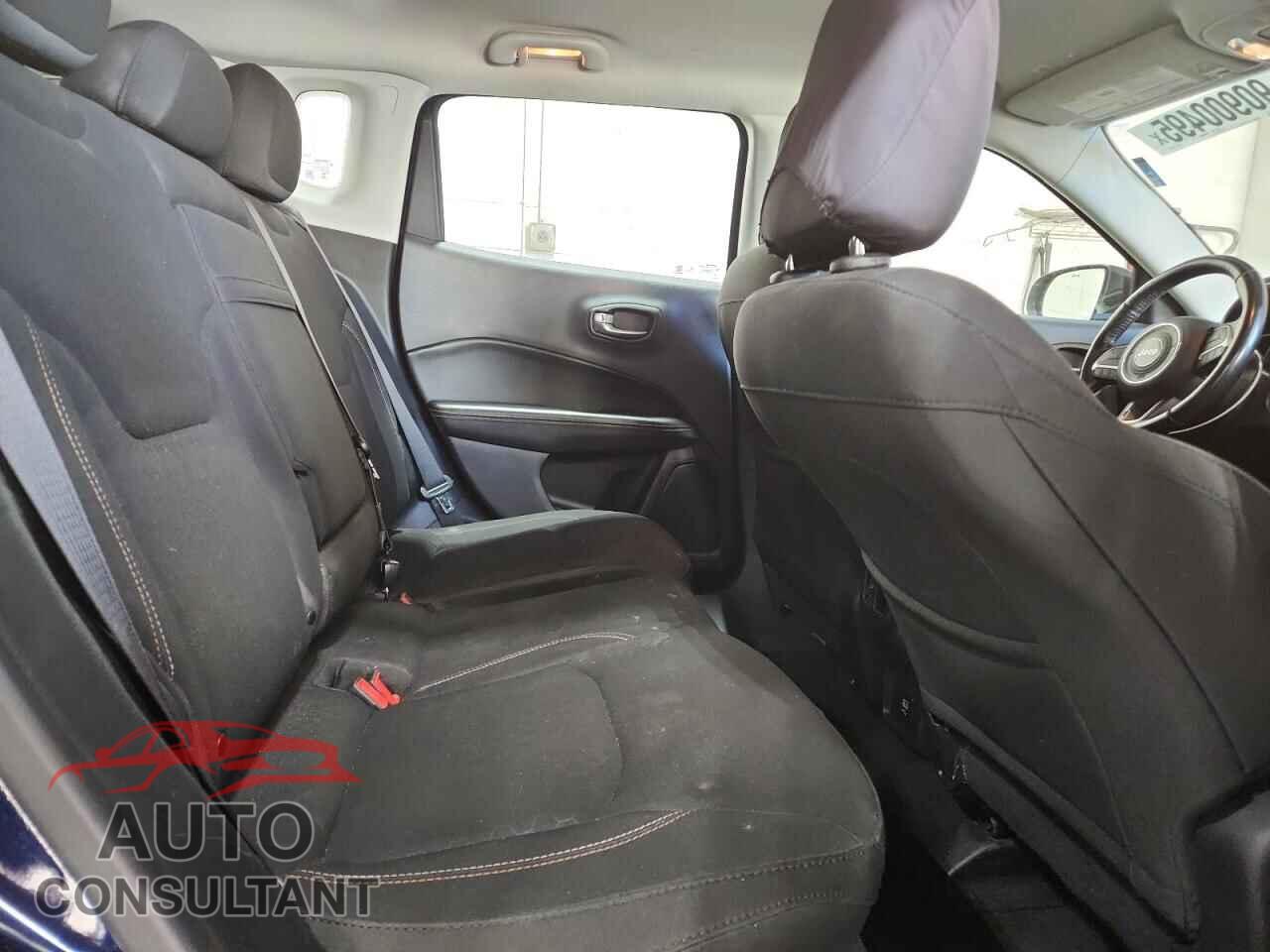 JEEP COMPASS 2018 - 3C4NJDAB6JT191535