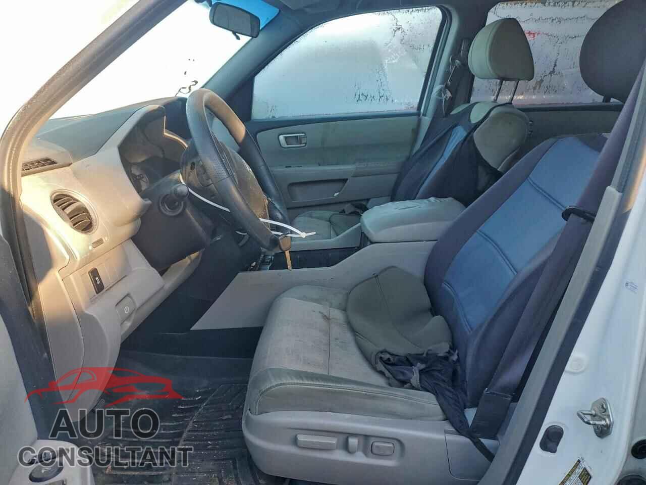 HONDA PILOT 2015 - 5FNYF3H46FB007281