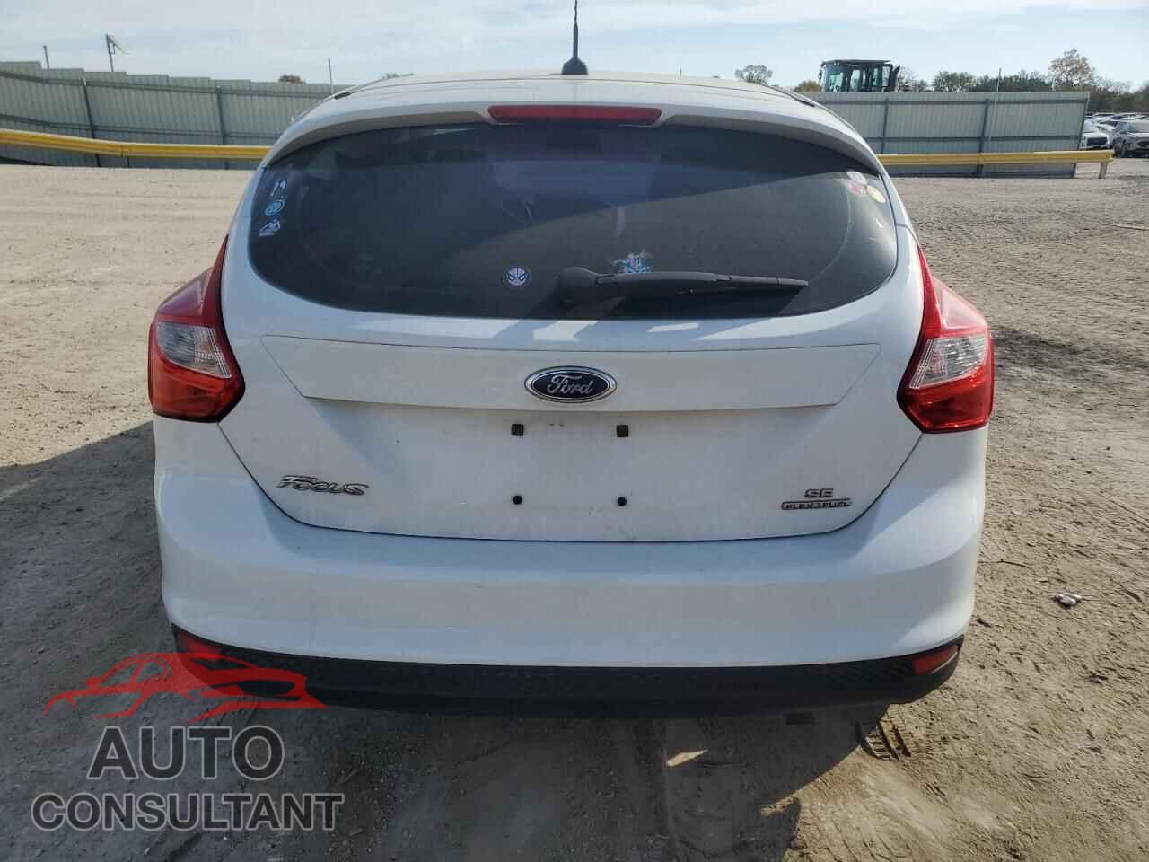 FORD FOCUS 2014 - 1FADP3K28EL313757