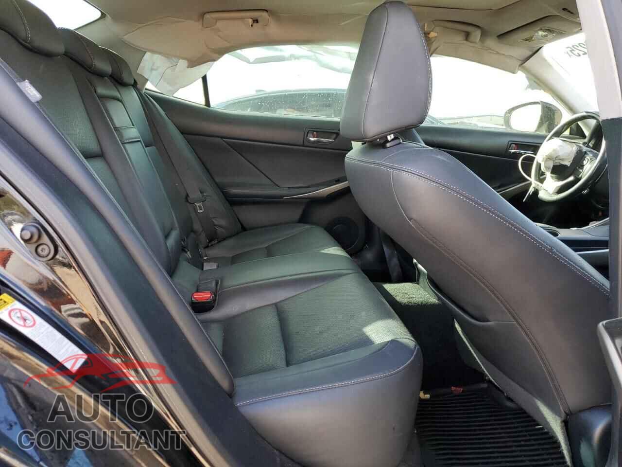 LEXUS IS 2015 - JTHCF1D28F5022867