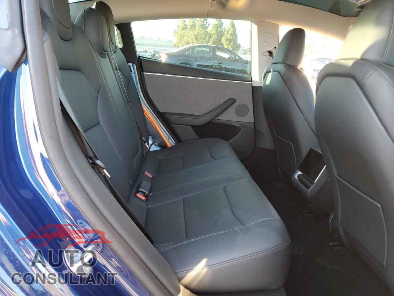 TESLA MODEL 3 2025 - 5YJ3E1EA2SF025475