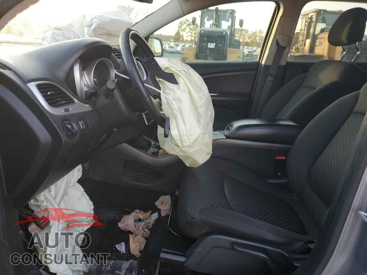 DODGE JOURNEY 2015 - 3C4PDCBB9FT735624