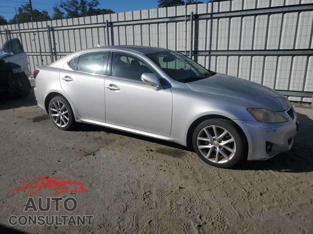 LEXUS IS 2012 - JTHCF5C2XC5053333
