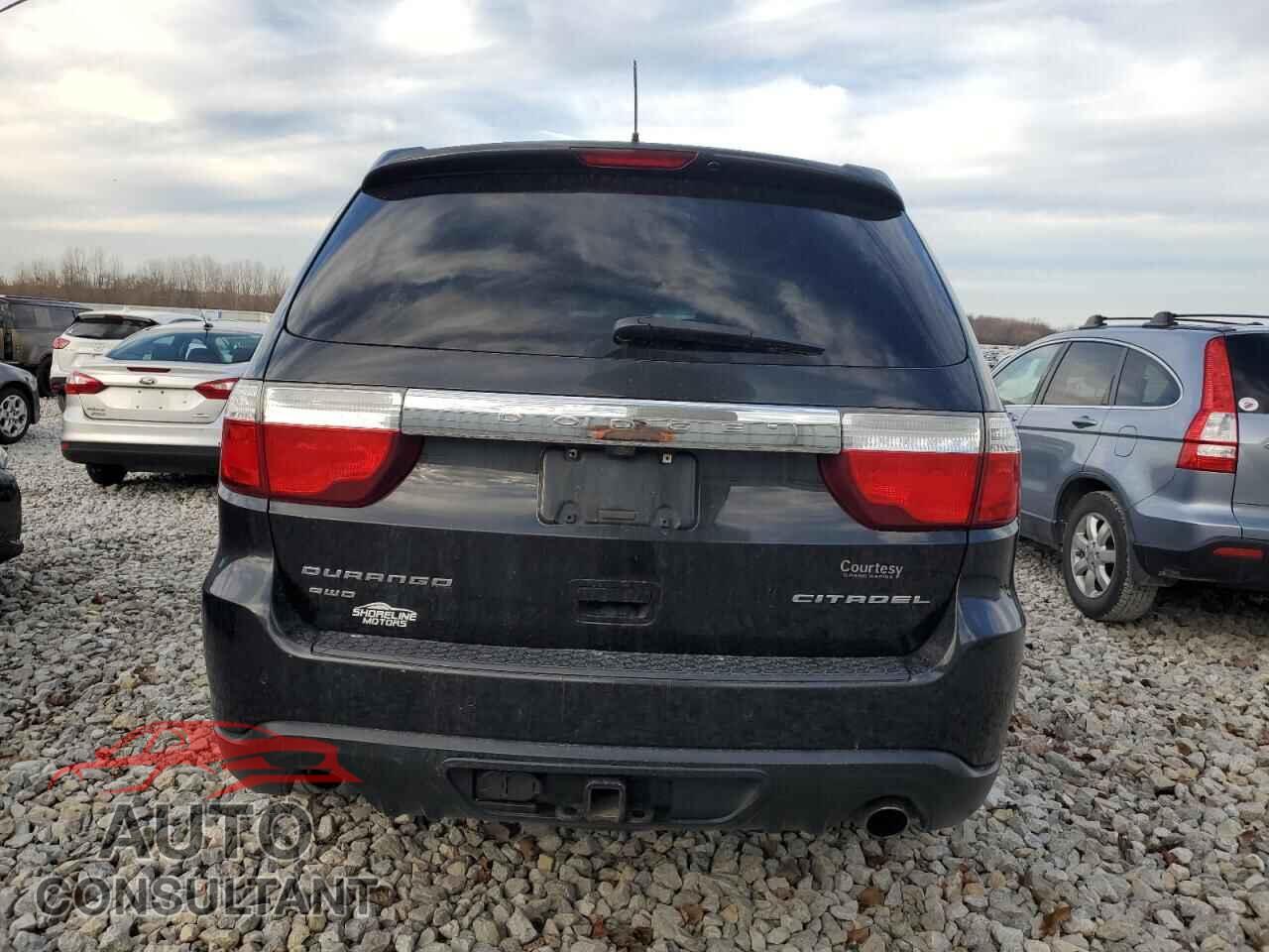 DODGE DURANGO 2013 - 1C4SDJETXDC505196