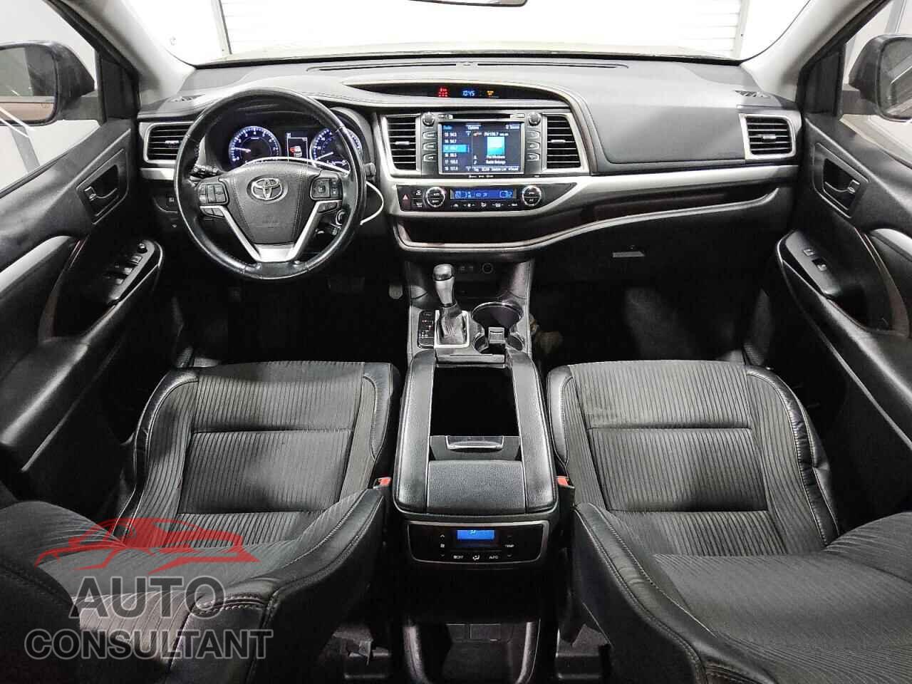 TOYOTA HIGHLANDER 2017 - 5TDZZRFH5HS209340