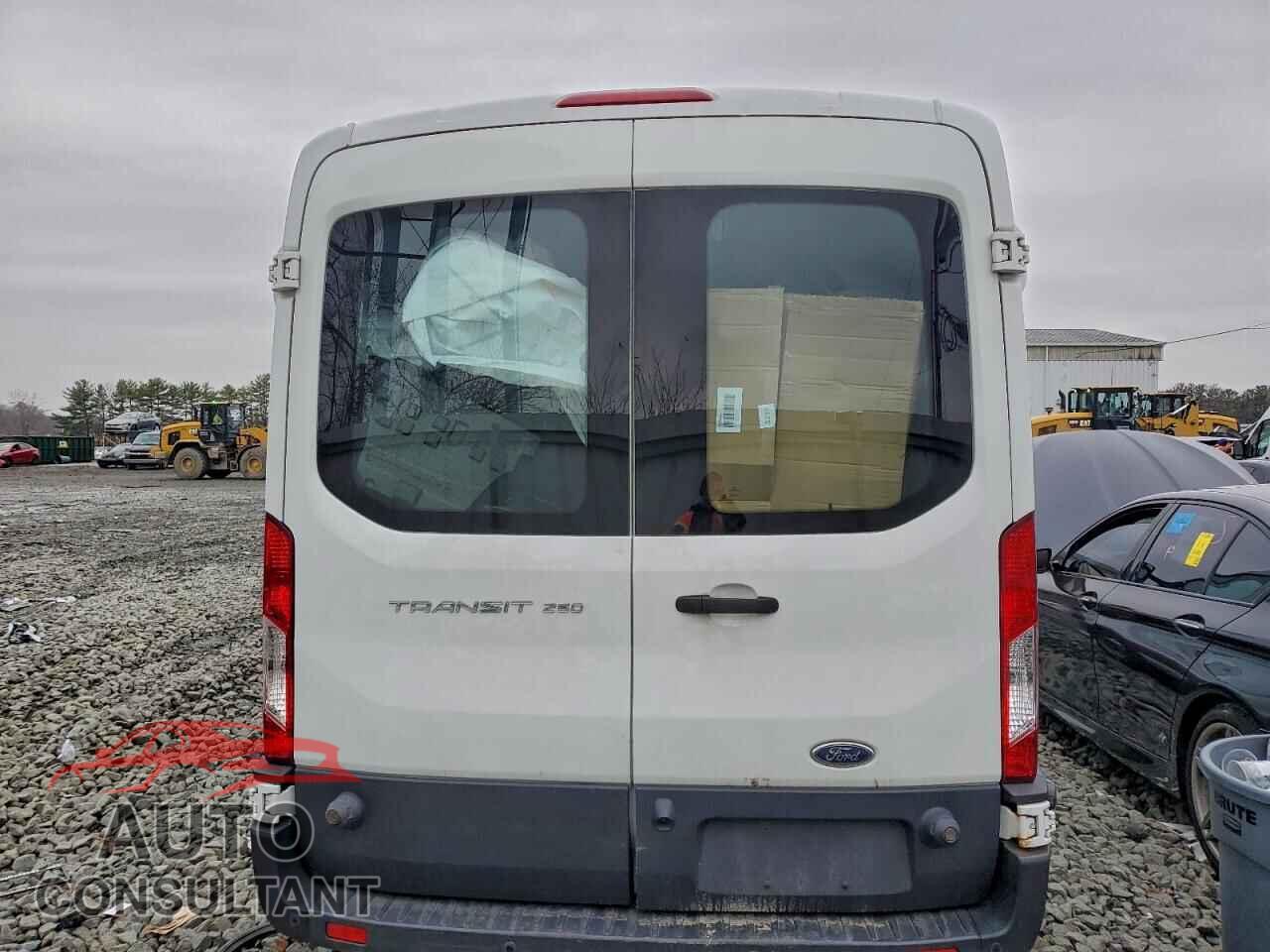 FORD TRANSIT 2017 - 1FTYR2CM6HKA09532