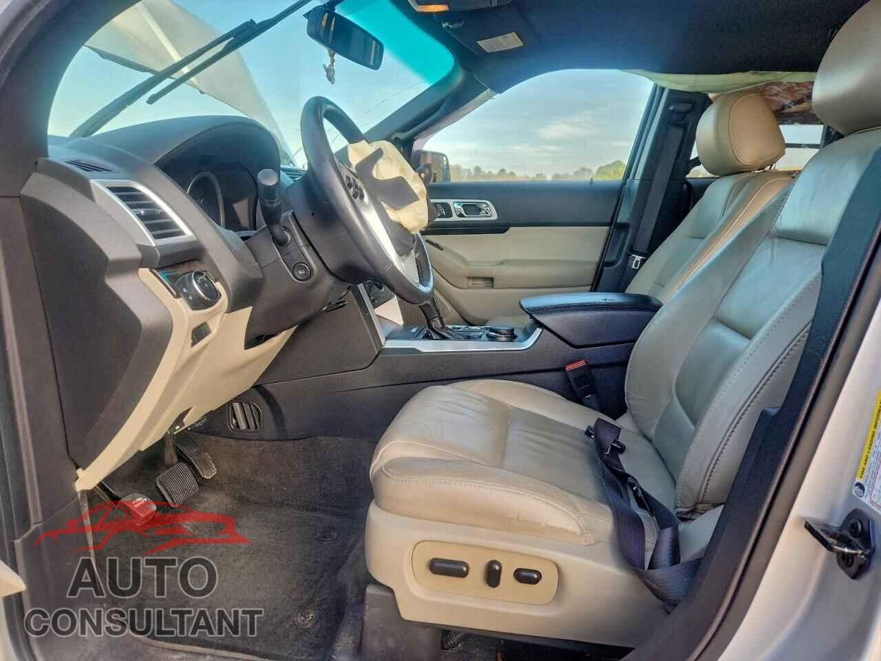 FORD EXPLORER 2015 - 1FM5K8F85FGA56586
