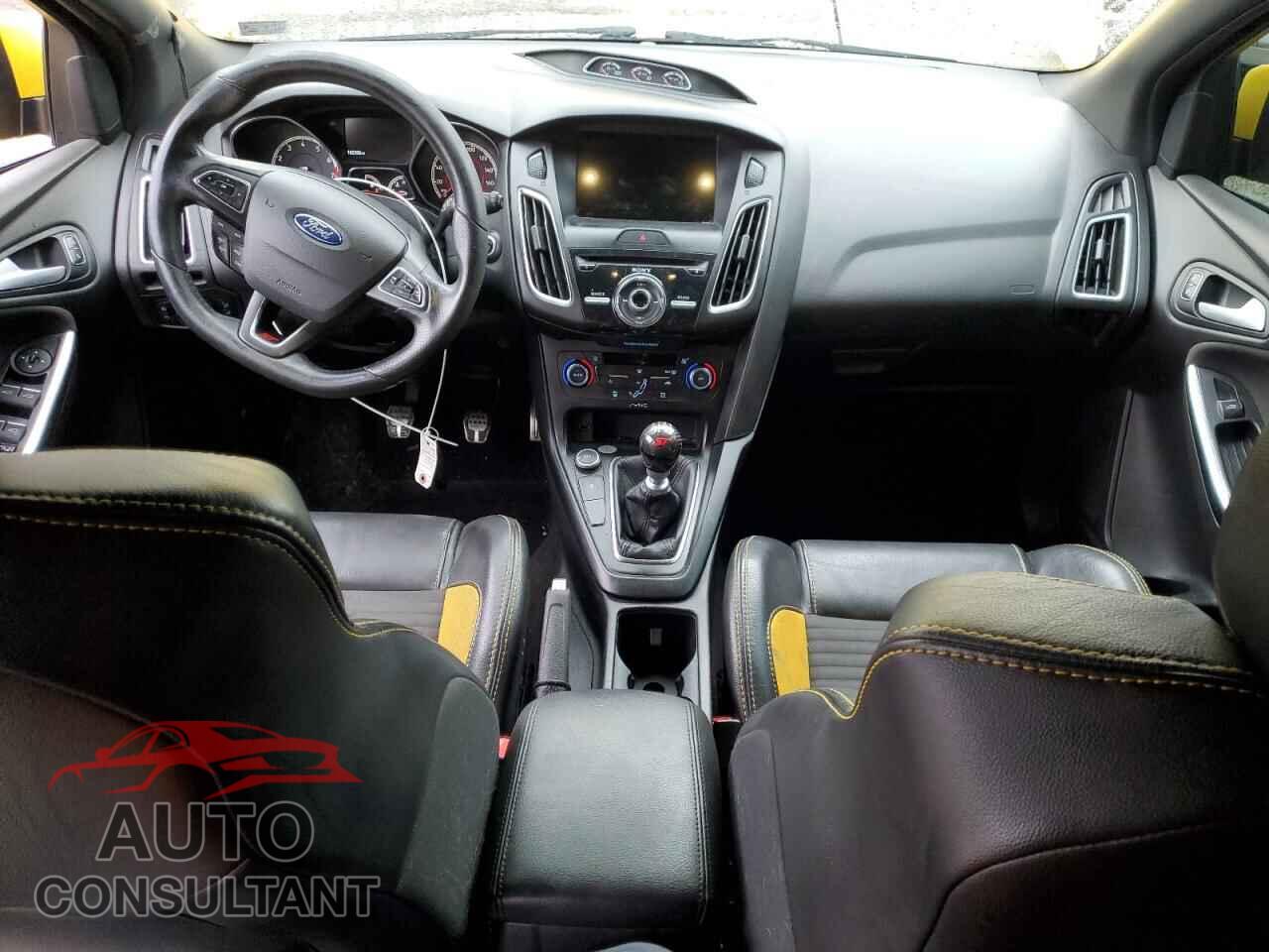 FORD FOCUS 2017 - 1FADP3L94HL307048