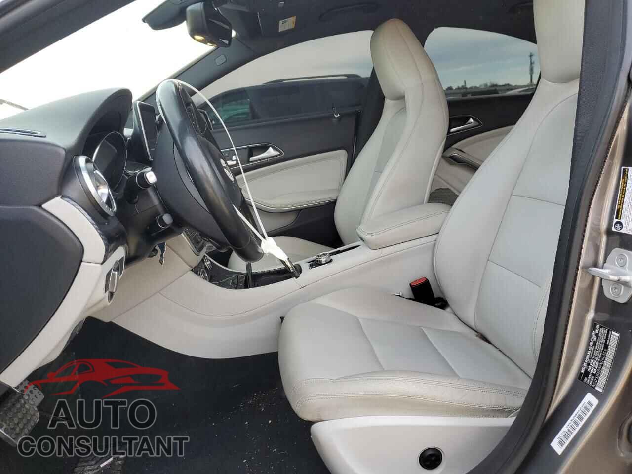 MERCEDES-BENZ CLA-CLASS 2015 - WDDSJ4EB5FN240556