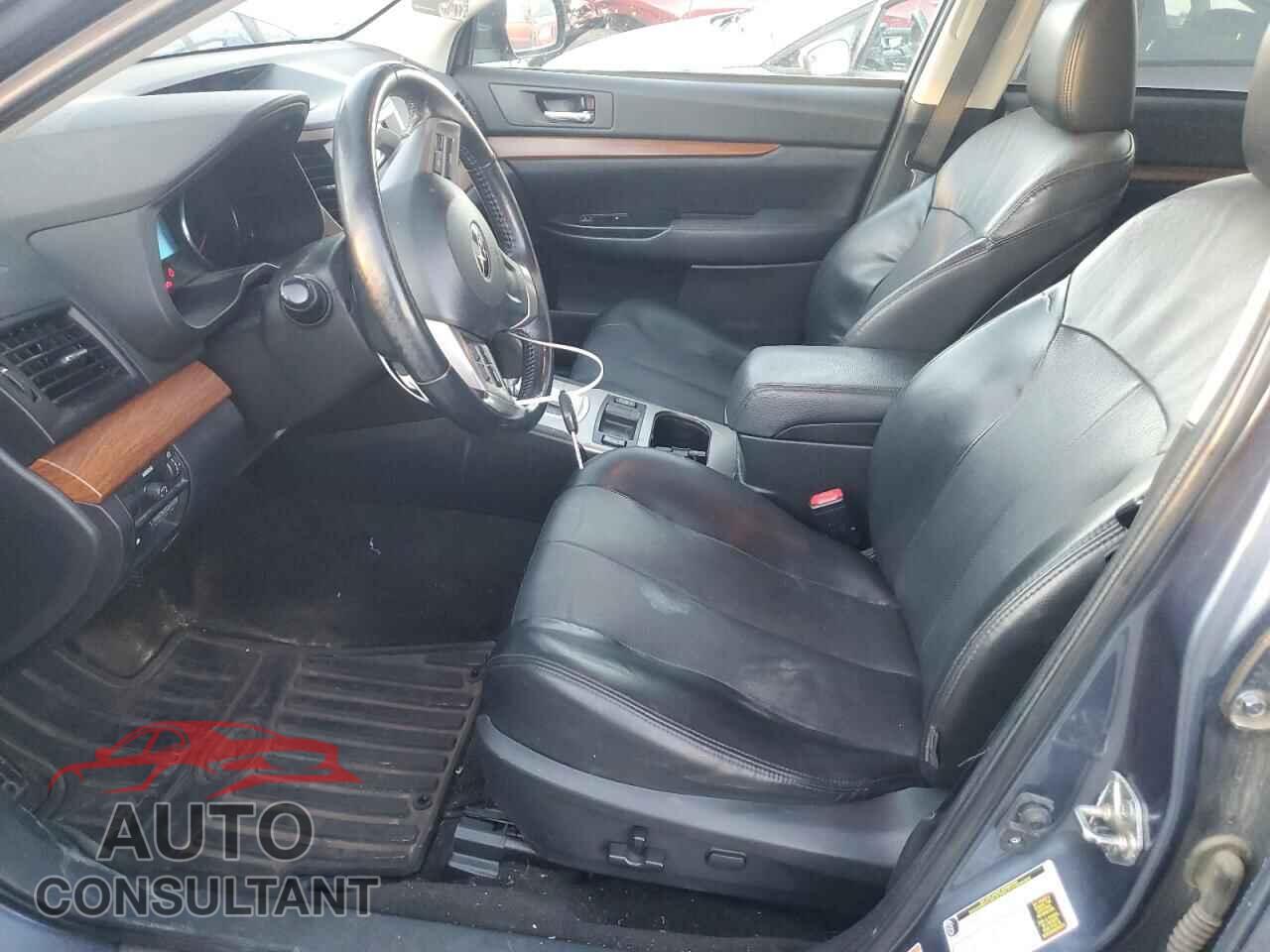 SUBARU OUTBACK 2014 - 4S4BRBMC2E3220031