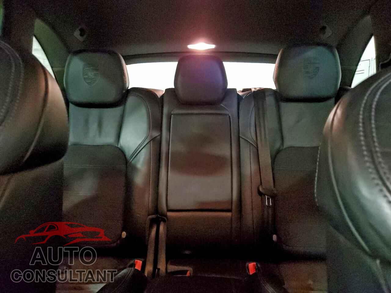 PORSCHE CAYENNE 2017 - WP1AE2A2XHLA74620