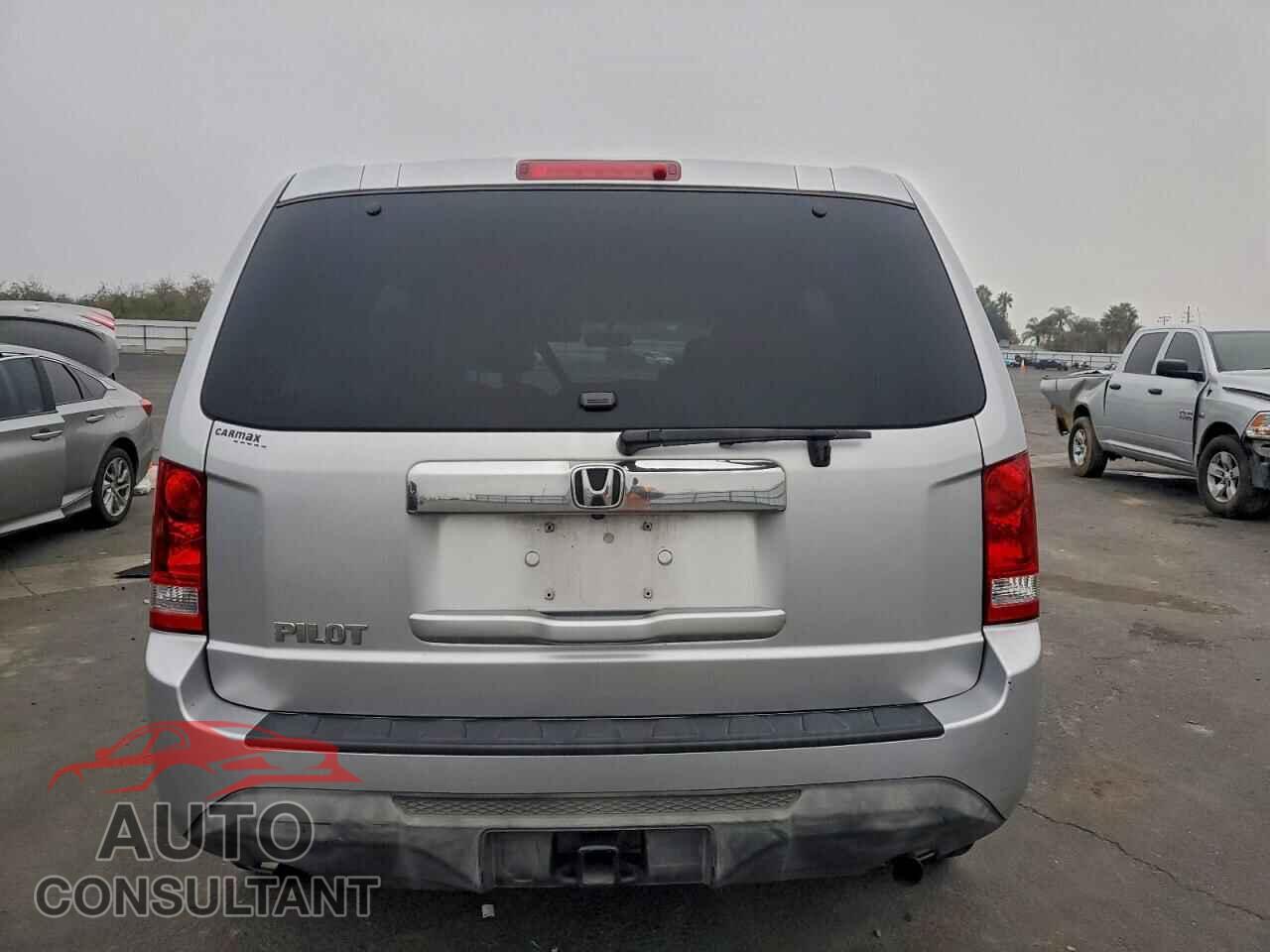 HONDA PILOT 2013 - 5FNYF3H27DB040141