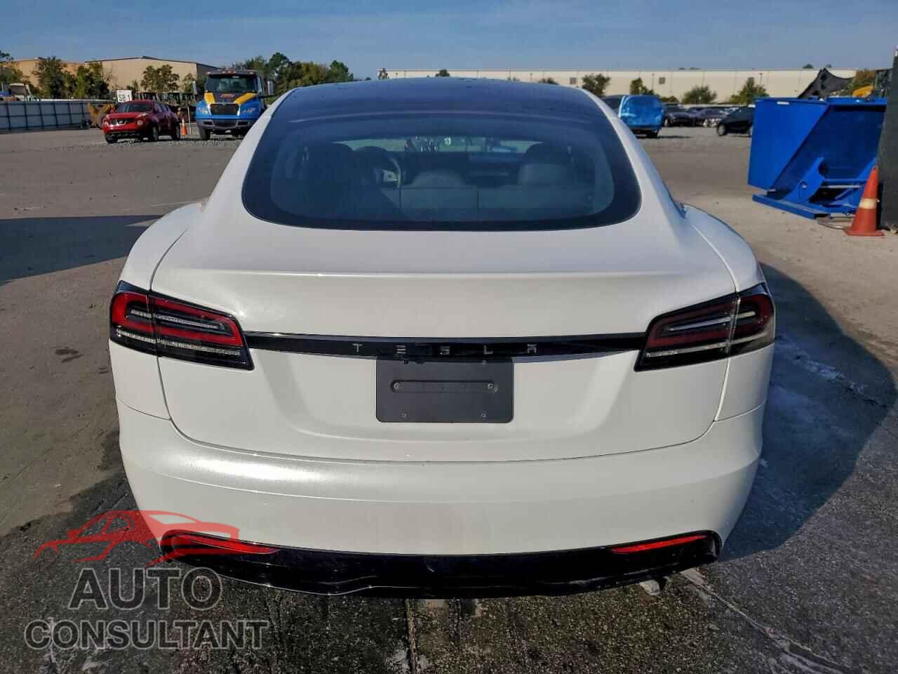 TESLA MODEL S 2023 - 5YJSA1E59PF506857