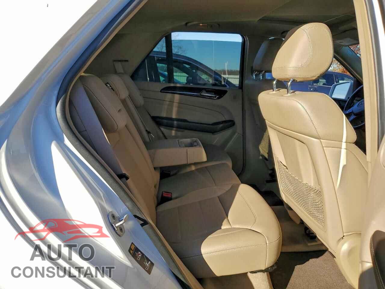 MERCEDES-BENZ M-CLASS 2015 - 4JGDA5HB3FA570199