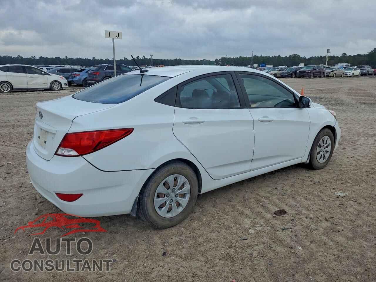 HYUNDAI ACCENT 2016 - KMHCT4AE3GU149751