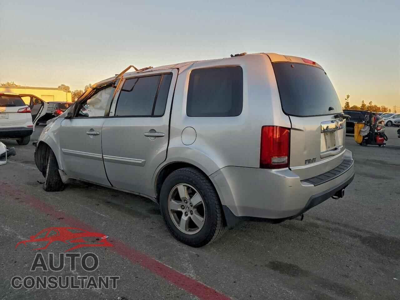 HONDA PILOT 2009 - 5FNYF38519B015236