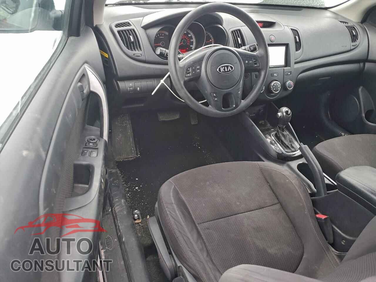 KIA FORTE 2012 - KNAFU6A27C5598173