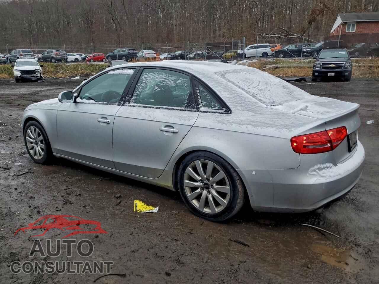 AUDI A4 2013 - WAUDFAFL1DA119728
