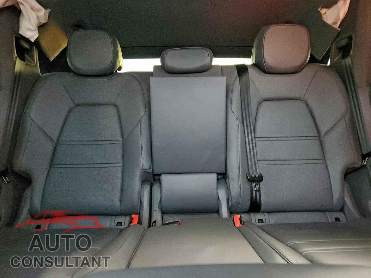 PORSCHE CAYENNE 2019 - WP1AA2AY6KDA03500