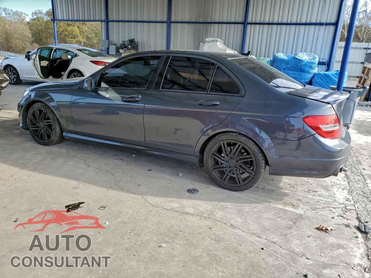 MERCEDES-BENZ C-CLASS 2013 - WDDGF4HB6DA785110