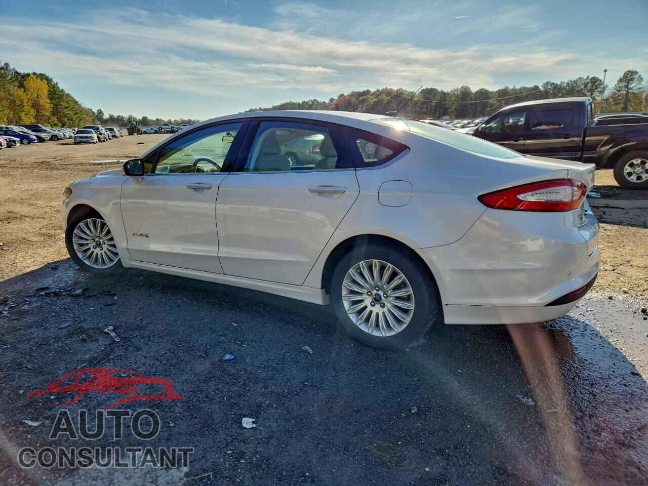 FORD FUSION 2015 - 3FA6P0LU3FR169397