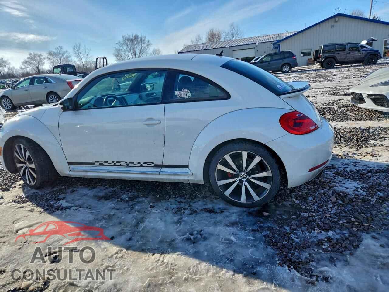 VOLKSWAGEN BEETLE 2012 - 3VWVA7AT3CM603883