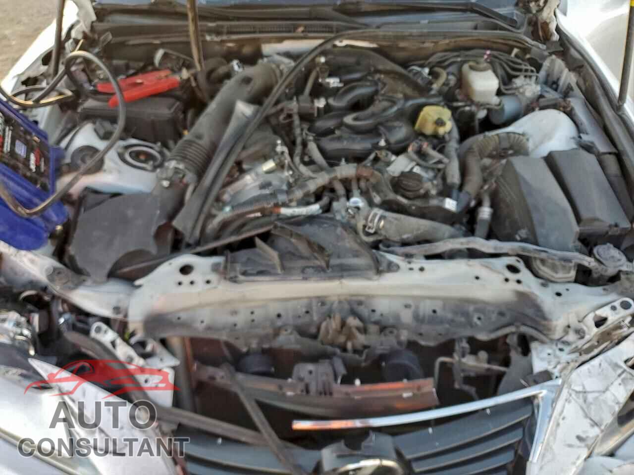 LEXUS IS 2015 - JTHBF1D25F5078079