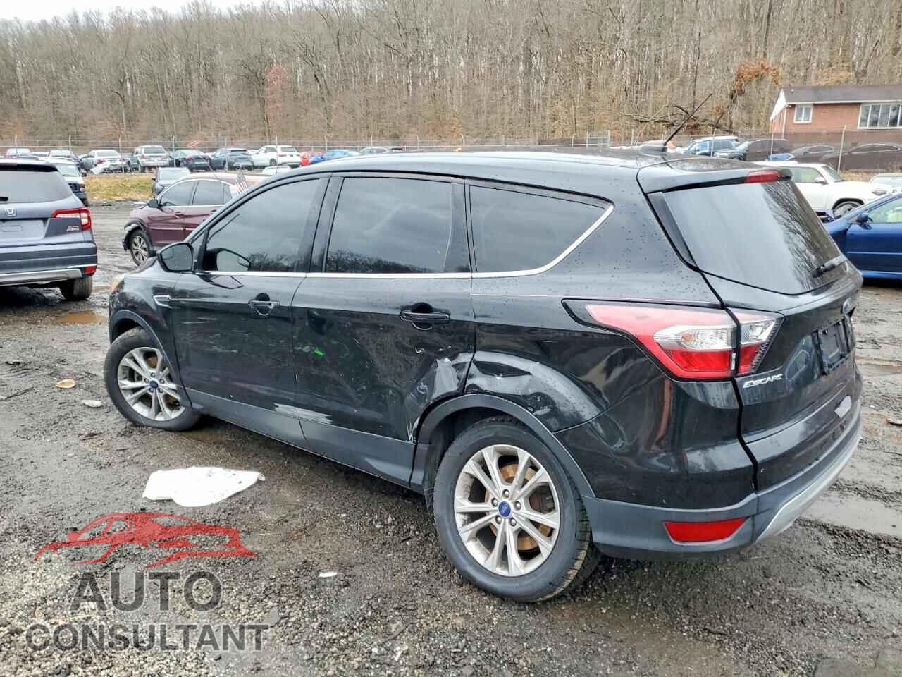 FORD ESCAPE 2017 - 1FMCU0GD2HUE12043