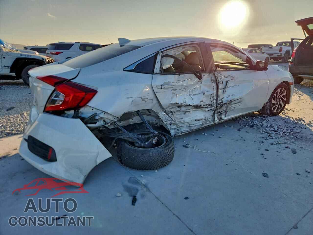 HONDA CIVIC 2018 - 2HGFC2F74JH549720