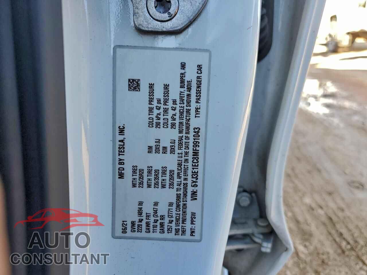 TESLA MODEL 3 2021 - 5YJ3E1EC8MF991043
