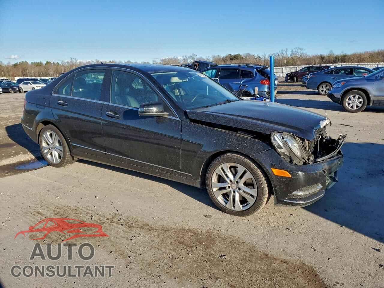 MERCEDES-BENZ C-CLASS 2013 - WDDGF8AB2DA874481