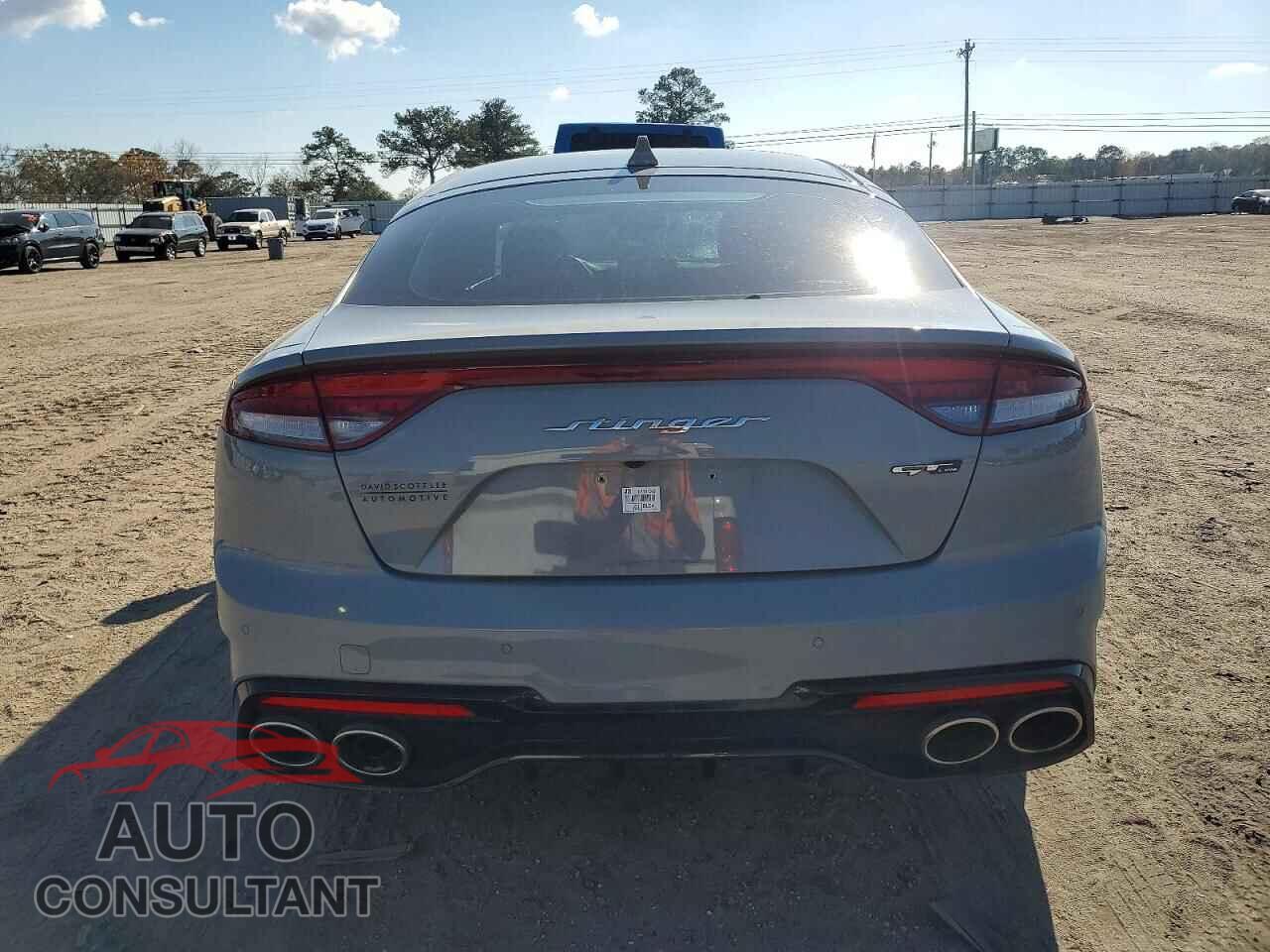 KIA STINGER 2022 - KNAE35LD5N6118281