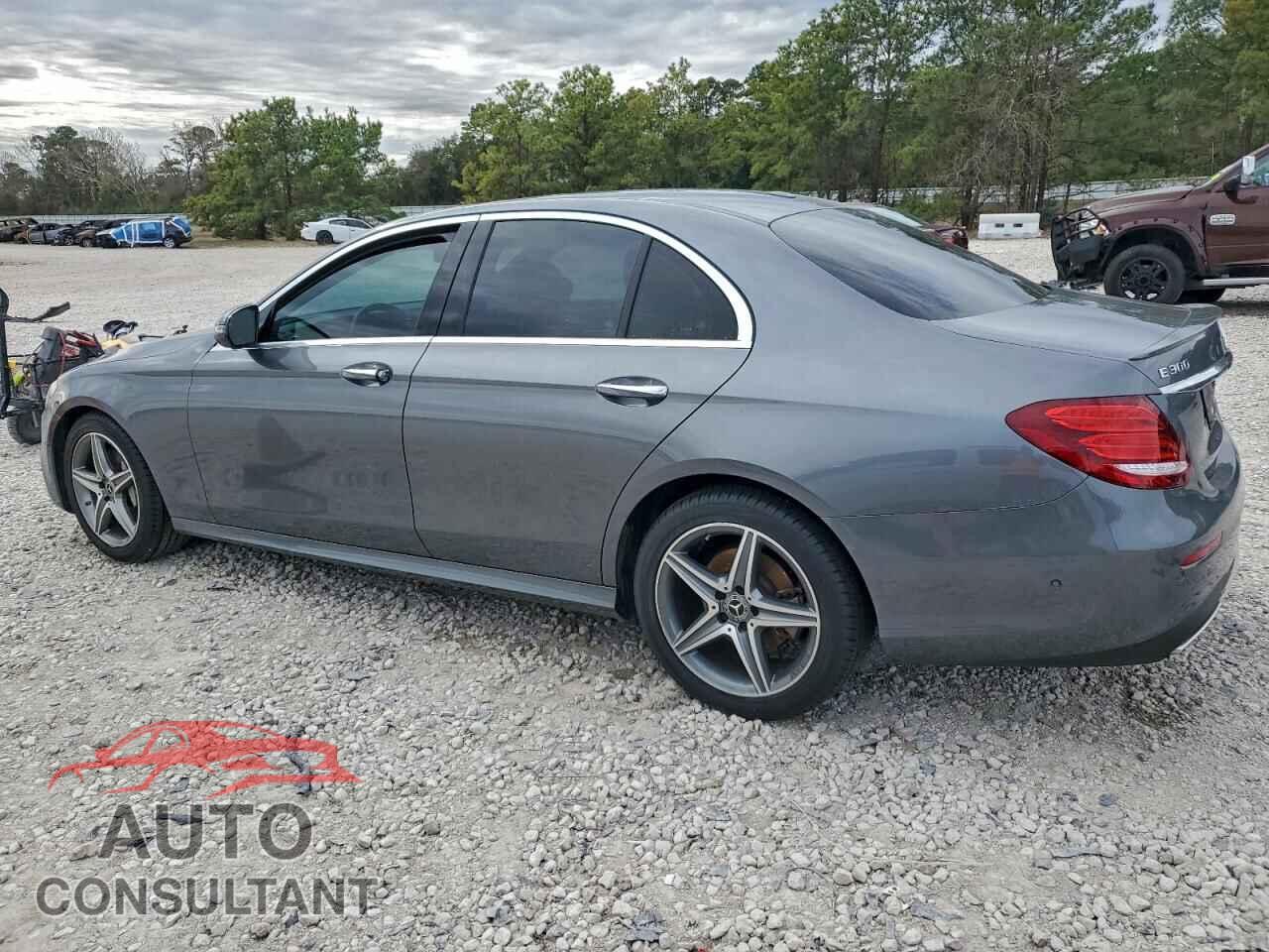 MERCEDES-BENZ E-CLASS 2018 - WDDZF4JB3JA321111
