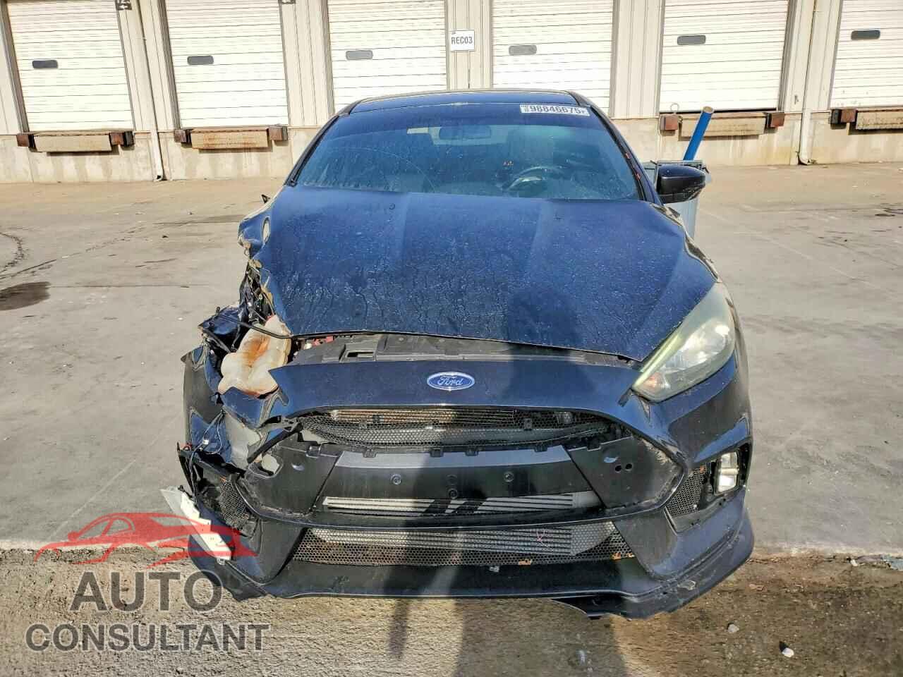 FORD FOCUS 2015 - 1FADP3L9XFL247905
