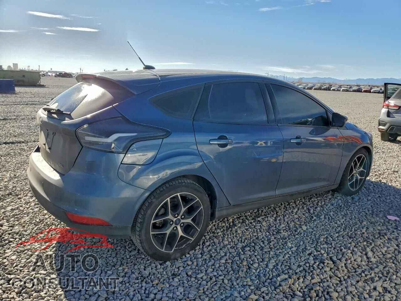 FORD FOCUS 2018 - 1FADP3M2XJL224411