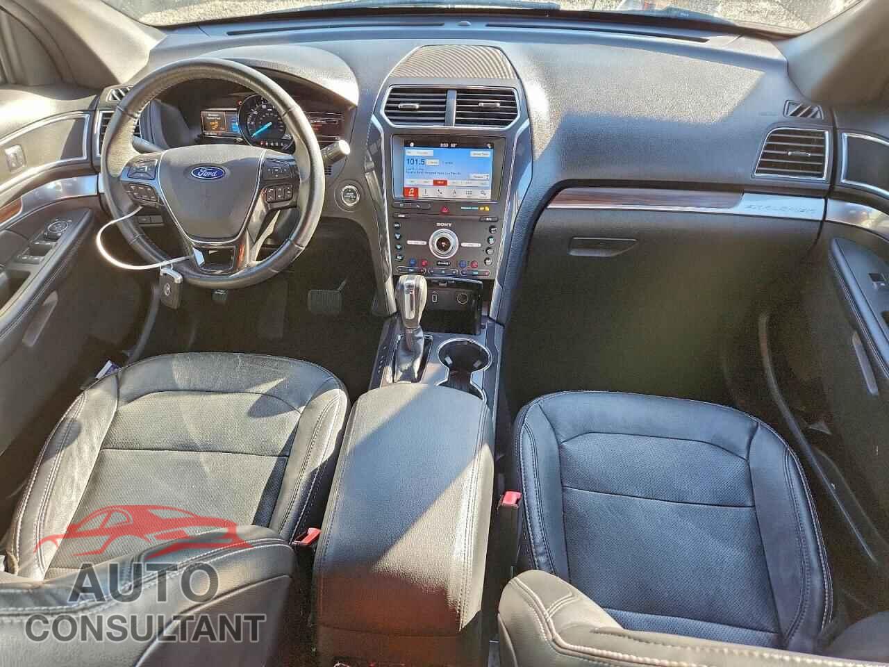 FORD EXPLORER 2019 - 1FM5K7F85KGA11071