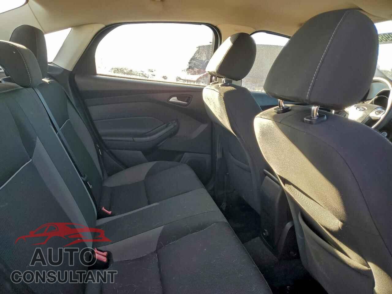 FORD FOCUS 2014 - 1FADP3F28EL266272