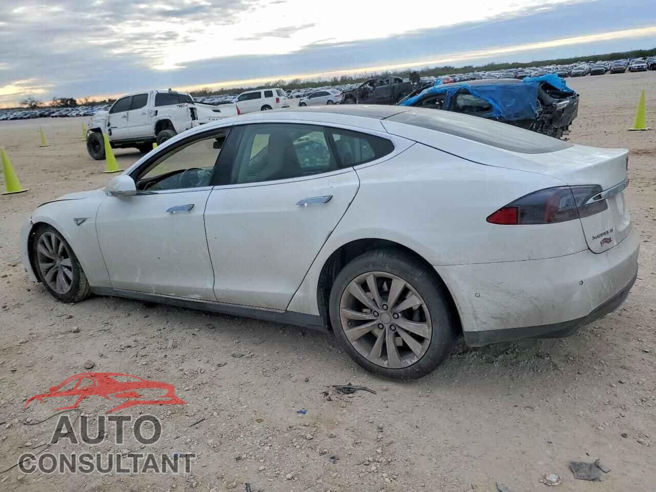 TESLA MODEL S 2015 - 5YJSA1H29FF093791