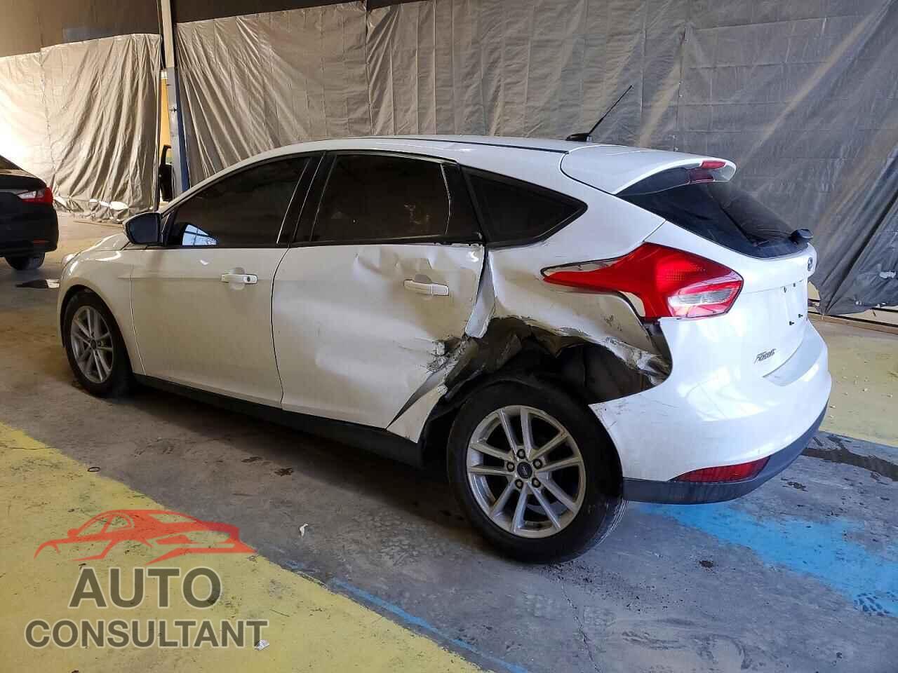 FORD FOCUS 2018 - 1FADP3K27JL268028