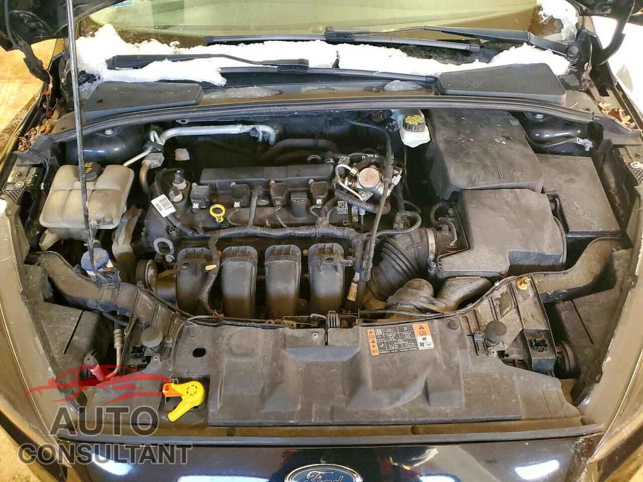 FORD FOCUS 2018 - 1FADP3F22JL324208