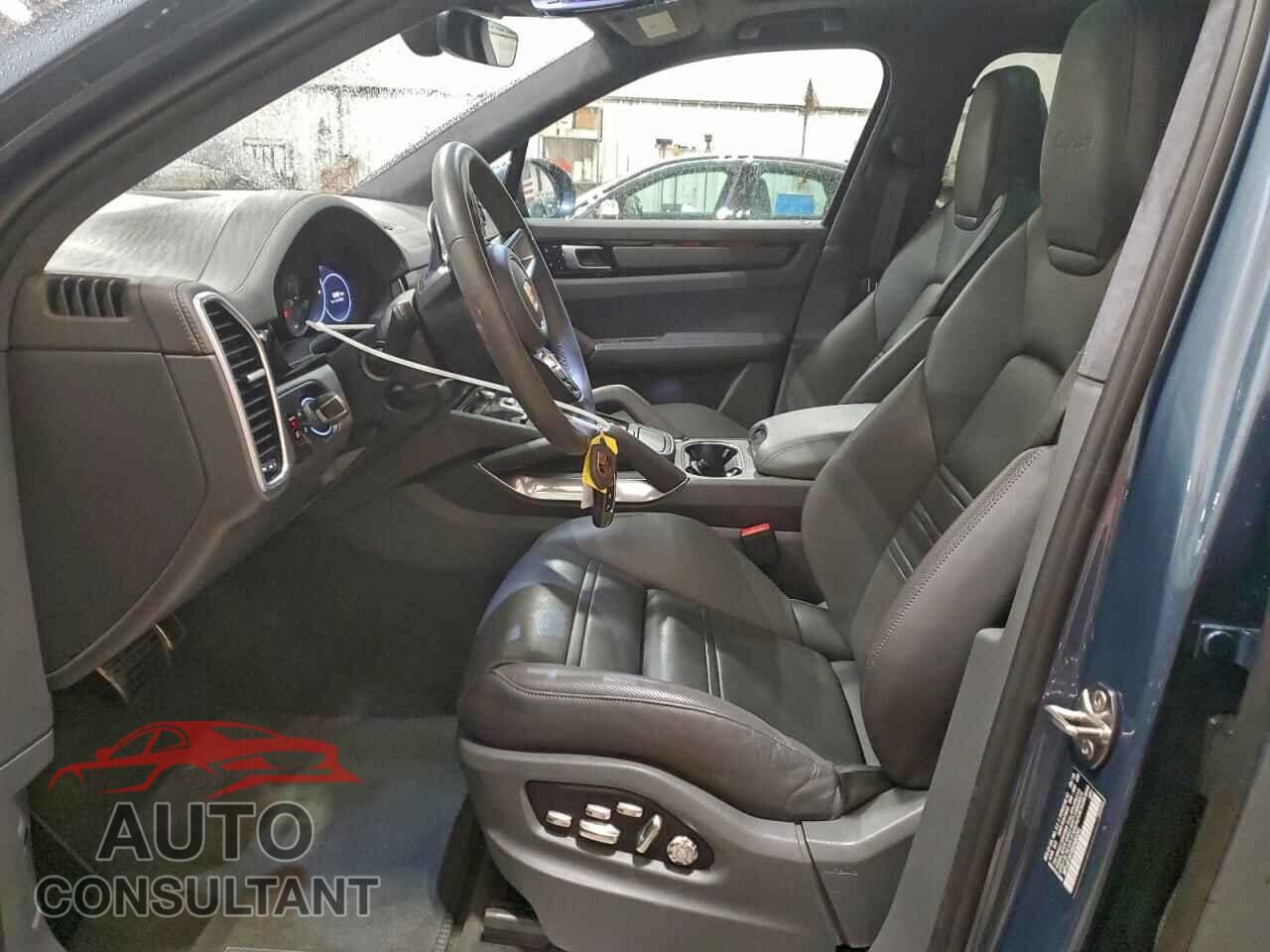 PORSCHE CAYENNE 2019 - WP1AF2AYXKDA80291