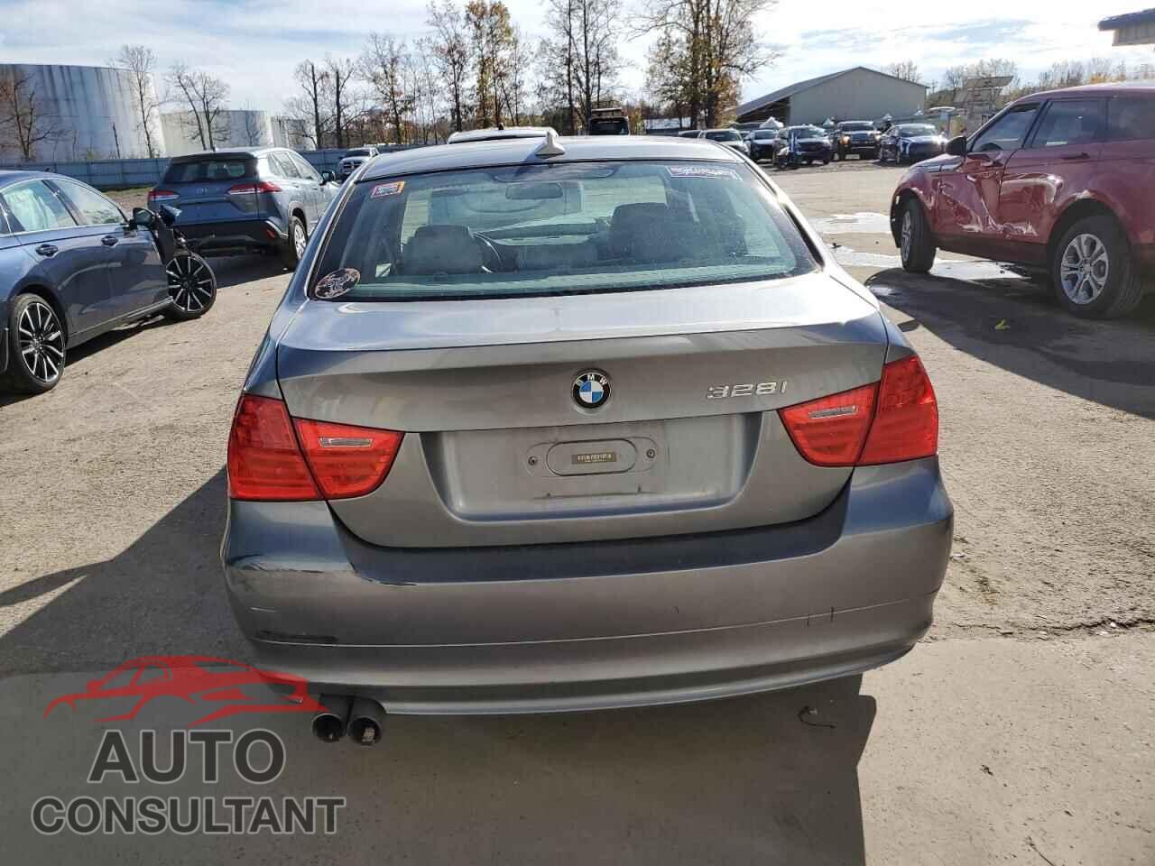BMW 3 SERIES 2011 - WBAPH7C5XBE850289