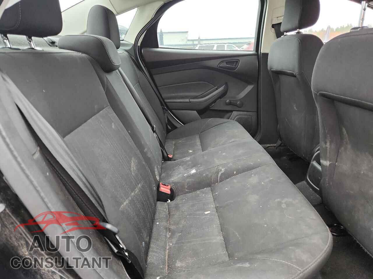 FORD FOCUS 2017 - 1FADP3E29HL310060